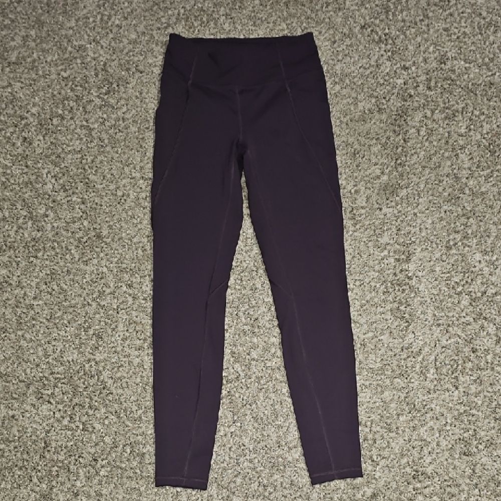 Lululemon Womens Black Cherry Leggings! Sz 6, 28" Inseam! Excellent Condition!